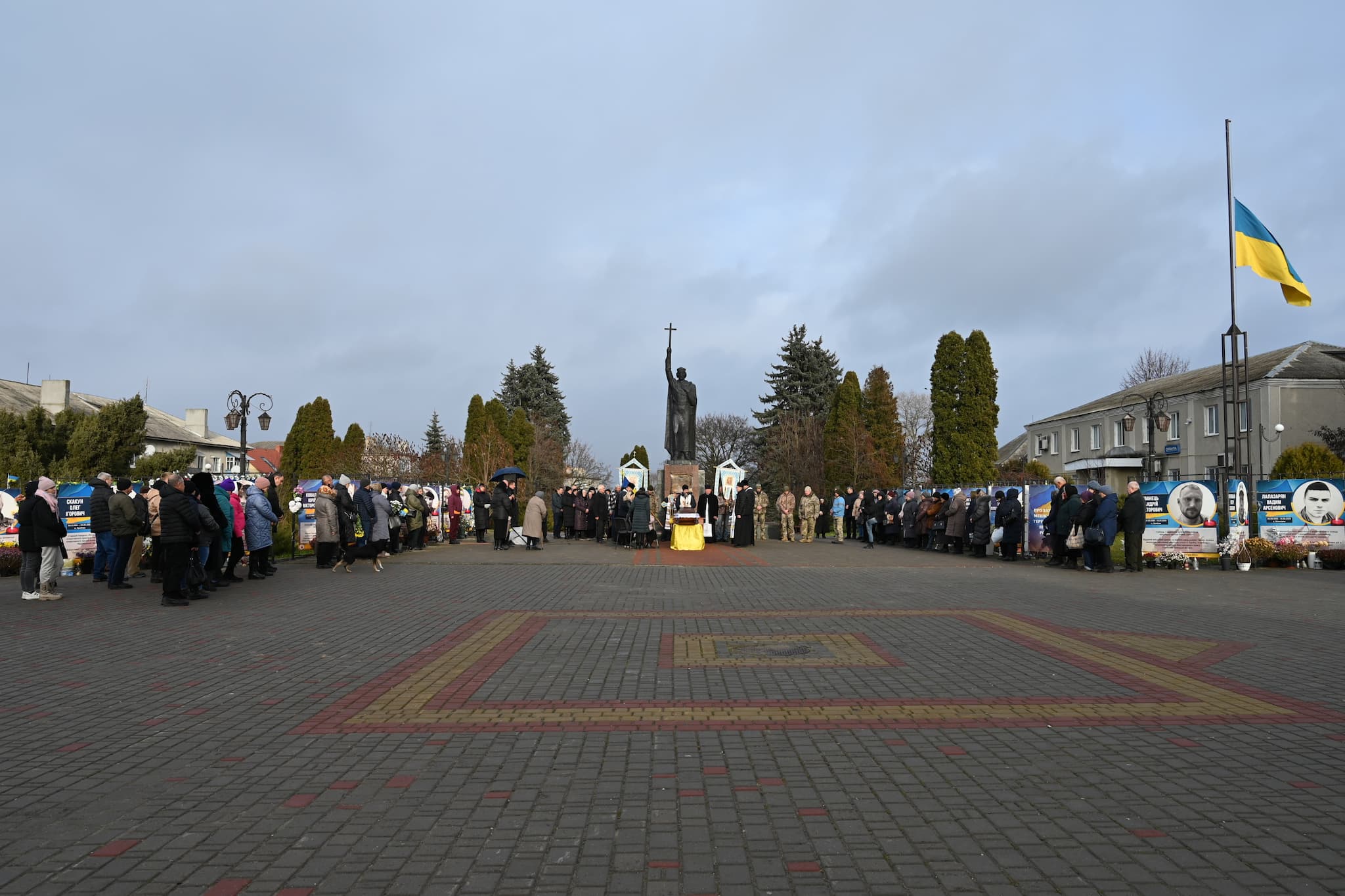 Громада Тернопільщини провела в останню дорогу полеглого захисника