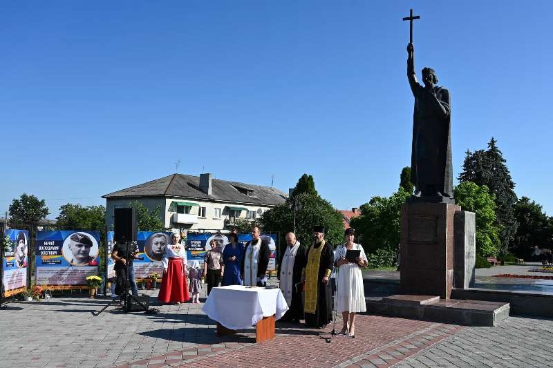 У Лановецькій громаді під час молебню просили миру та Перемоги