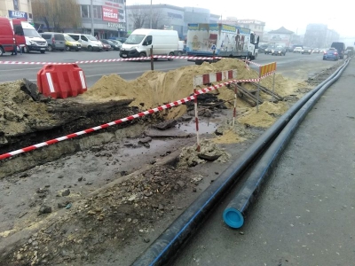 У Тернполі на вулиці Живова проводять заміну аварійної ділянки водопроводу