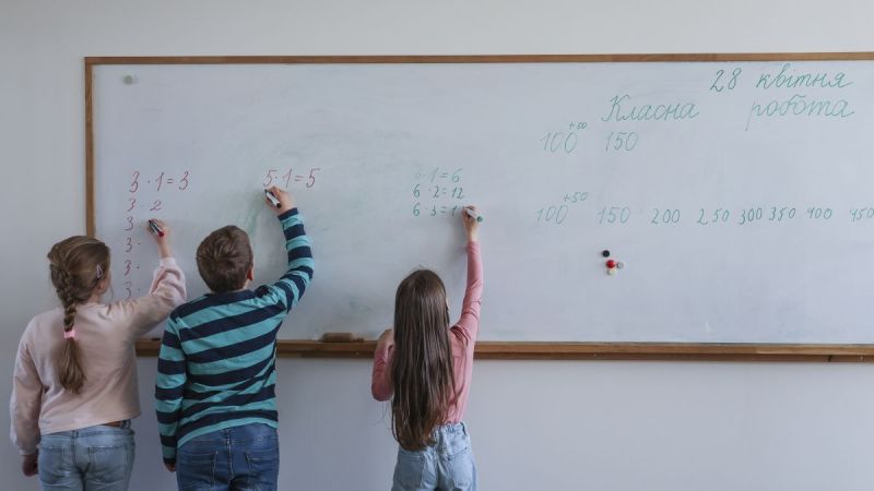 Податкова знижка за навчання у 2024 році: хто має право та як отримати