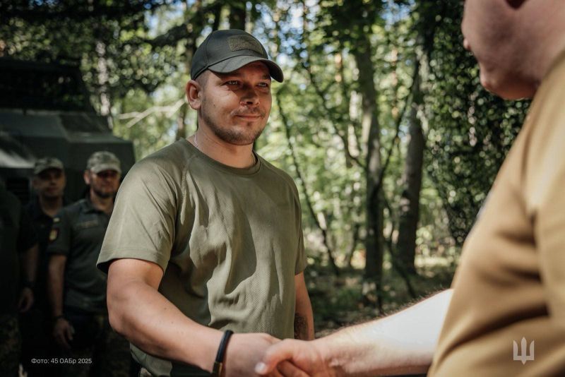 Героя з Тернопільщини нагородили орденом «За мужність»