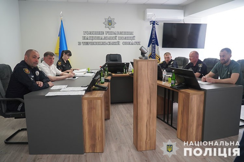 На службу у тернопільську поліцію рекомендували п&#039;ятьох новачків