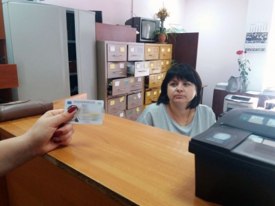 Напередодні та у день виборів міграційна служба Тернопільщини видала майже 400 ID-карток