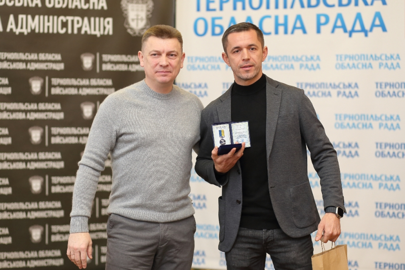 Волонтер «Української команди» Тернопільщини Ігор Дмитришин отримав відзнаку у Міжнародний день волонтера