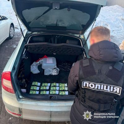 Переправляв призовників за кордон: на Тернопільщині Нацполіція затримала зловмисника