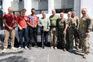 Центр нацспротиву Тернопільщини отримав автомобіль від волонтера з Норвегії (фото)