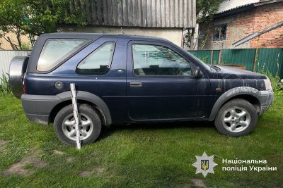 На Тернопільщині намагалися спалити військовий автомобіль