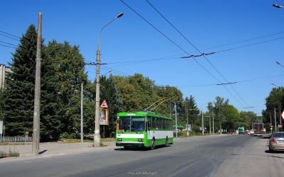 У Тернополі тролейбусу, що з’єднує «Дружбу» і «Подоляни», змінили графік руху