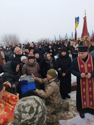 На Тернопільщині поховали молодого воїна Віталія Яцентюка