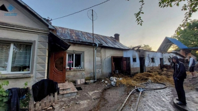 На Тернопільщині горіла житлова будівля та прибудови до неї