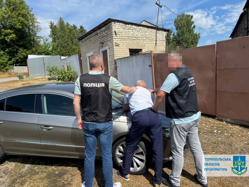 Запобіжний захід у виді нічного домашнього арешту обрали для чиновника-хабарника з Тернопільщини