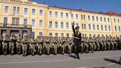 Тернопільським юнакам нагадують про можливість стати дипломованими військовими