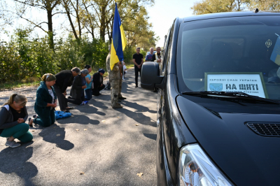 У громаді на Тернопільщині зустріли полеглого захисника Євгена Лисака