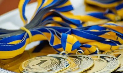 Тернопільські борці греко-римського стилю привезли з Черкас сім медалей