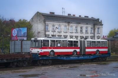 «У поміч» жовтим, в Тернопіль приїхала і червона «гармошка»