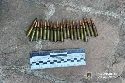 На Тернопільщині слідчі поліції скерували до суду справу щодо чоловіка, який незаконно зберігав зброю