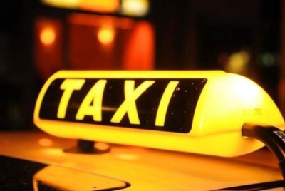 Влада області пояснила, за якої умови таксі на Тернопільщині можуть працювати під час комендантської години