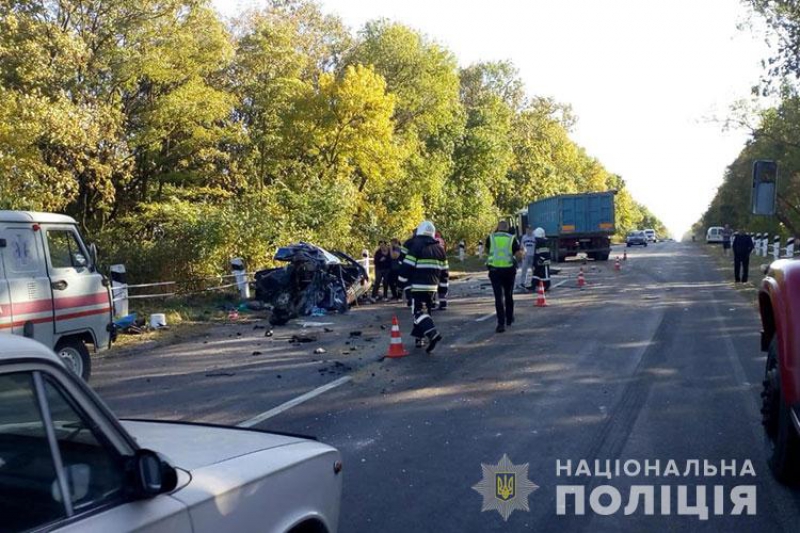 Від &quot;дев’ятки&quot; майже нічого не залишилося: на Тернопільщині трапилася смертельна ДТП (фото)