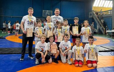 Юні борці з Тернопільщини привезли низку нагород з Хмельниччини
