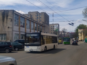 У Тернополі під час повітряної тривоги громадський транспорт не зупинятимуть