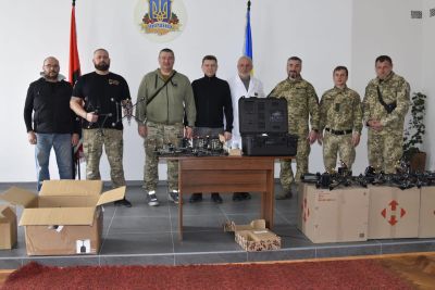 Один з медичних закладів обласної ради передав дрони і РЕБи для захисників