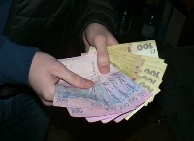 Мешканець Тернопільщини «обчистив» пенсіонерку на 32 тис. гривень