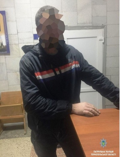 У Тернополі поліцеські затримали чоловіка, який перебуває в розшуку за вчинення кримінального злочину