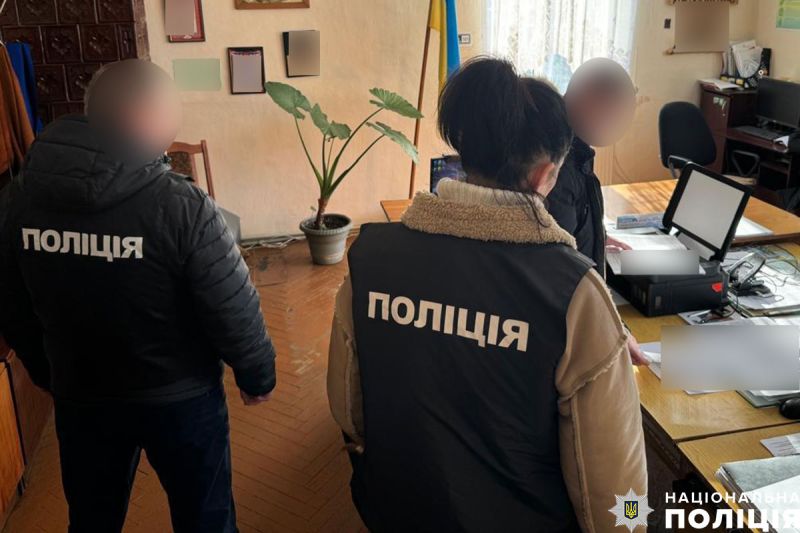 На хабарі спіймали одного із селищних голів на Тернопільщині