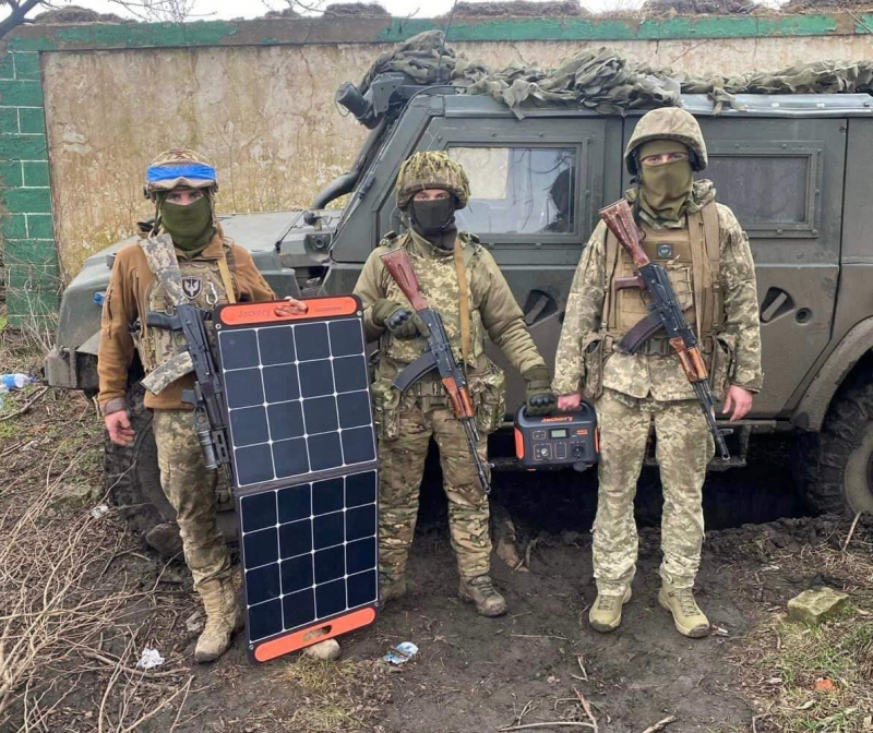 «Українська команда» Тернопілля передала допомогу для десантників, які боронять Україну