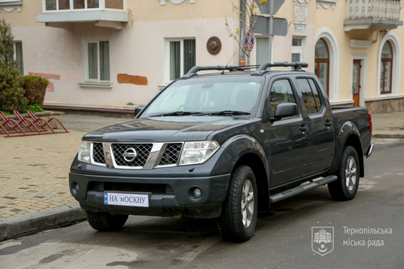 Для тернопільських військовослужбовців Збройних сил України передали у користування позашляховик