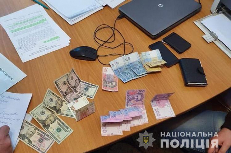 На Тернопільщині п&#039;яний водій намагався відкупитися від поліцейських