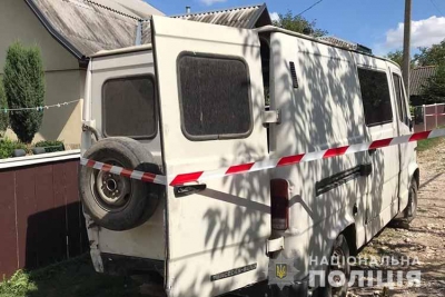 Смертельна ДТП на Тернопільщині: під колесами мікроавтобуса загинув чоловік