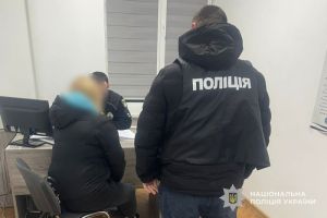 Тернополянка підробила довідку про інвалідність для звільнення чоловіка від військової служби