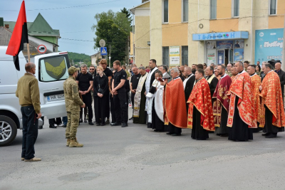 Назавжди до рідного дому повернувся Віктор Вислоцький з Теребовлі, який загинув на війні