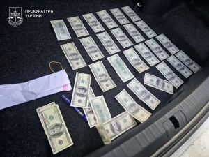 У Тернополі чоловік вимагав $6 тисяч за зняття військовозобов’язаного з розшуку та оформлення бронювання