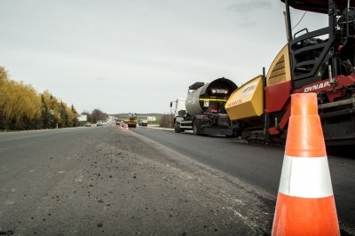 Впродовж дня дорожники ремонтували 4 автошляхи Тернопільщини