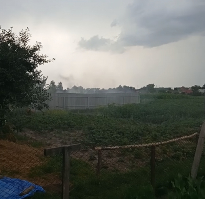 Попри вітряну погоду, на Тернопільщині невідомі підпалили сміття