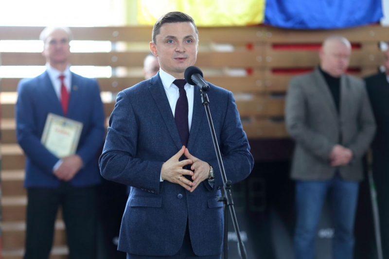 У Збаражі на Тернопільщині відкрили сучасний спорткомплекс (фото, відео)