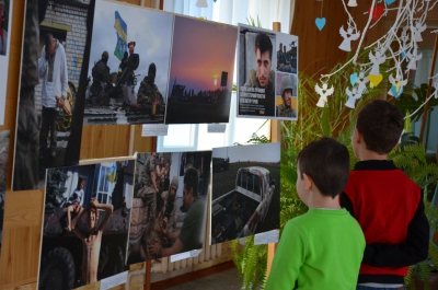 На Тернопільщині відкрили фотовиставку бійця батальйону «Айдар» Віктора Гурняка