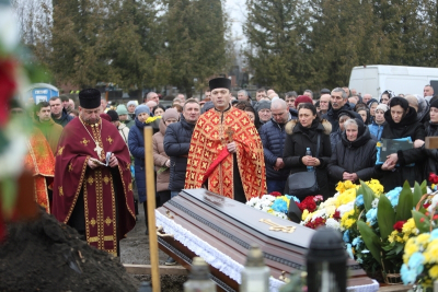 У Тернополі в останню дорогу провели захисника Володимира Швака