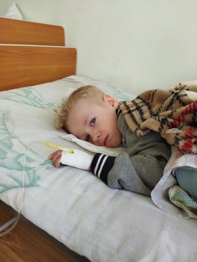 «Серце розривається»: мама хворого на СМА хлопчика з Тернопільщини благає про допомогу