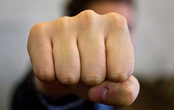 На Тернопільщині побилися школярки