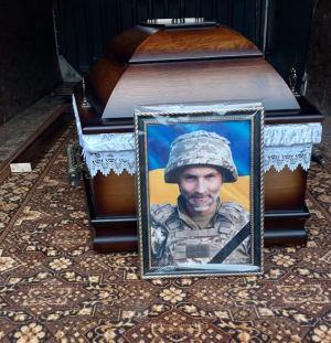 Назавжди до рідного дому повернули тіло Героя Петра Костишина