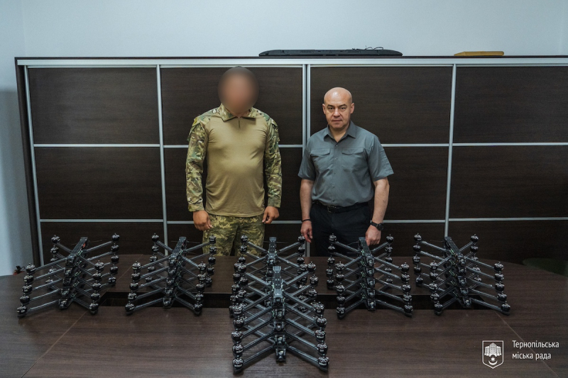 65 бригада отримала від Тернопільської міської ради 30 «бойових пташок» – Сергій Надал