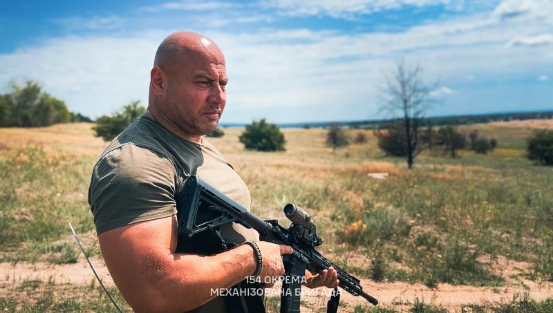 Новини з фронту: як «Качьок» вміло нищить окупантів та навчає цьому побратимів