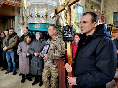 Назавжди 19 років: на Тернопільщині попрощалися з Назаром Березієм, який загинув на війні