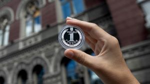 НБУ випустив срібну монету до 30-річчя грошової реформи в Україні