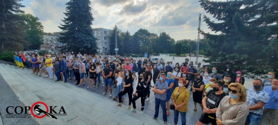 У Тернополі підприємці вимагали дозволити їм працювати (фото)