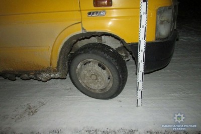 На Тернопільщині під колесами рейсового автобуса опинився чоловік