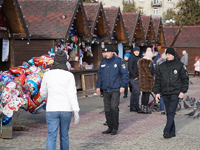 Працівники поліції Тернопільщини продовжують працювати у посиленому режимі